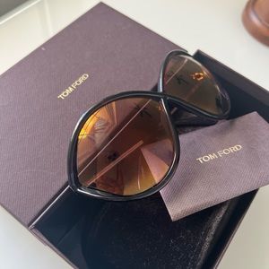 Tom ford woman’s sunglasses